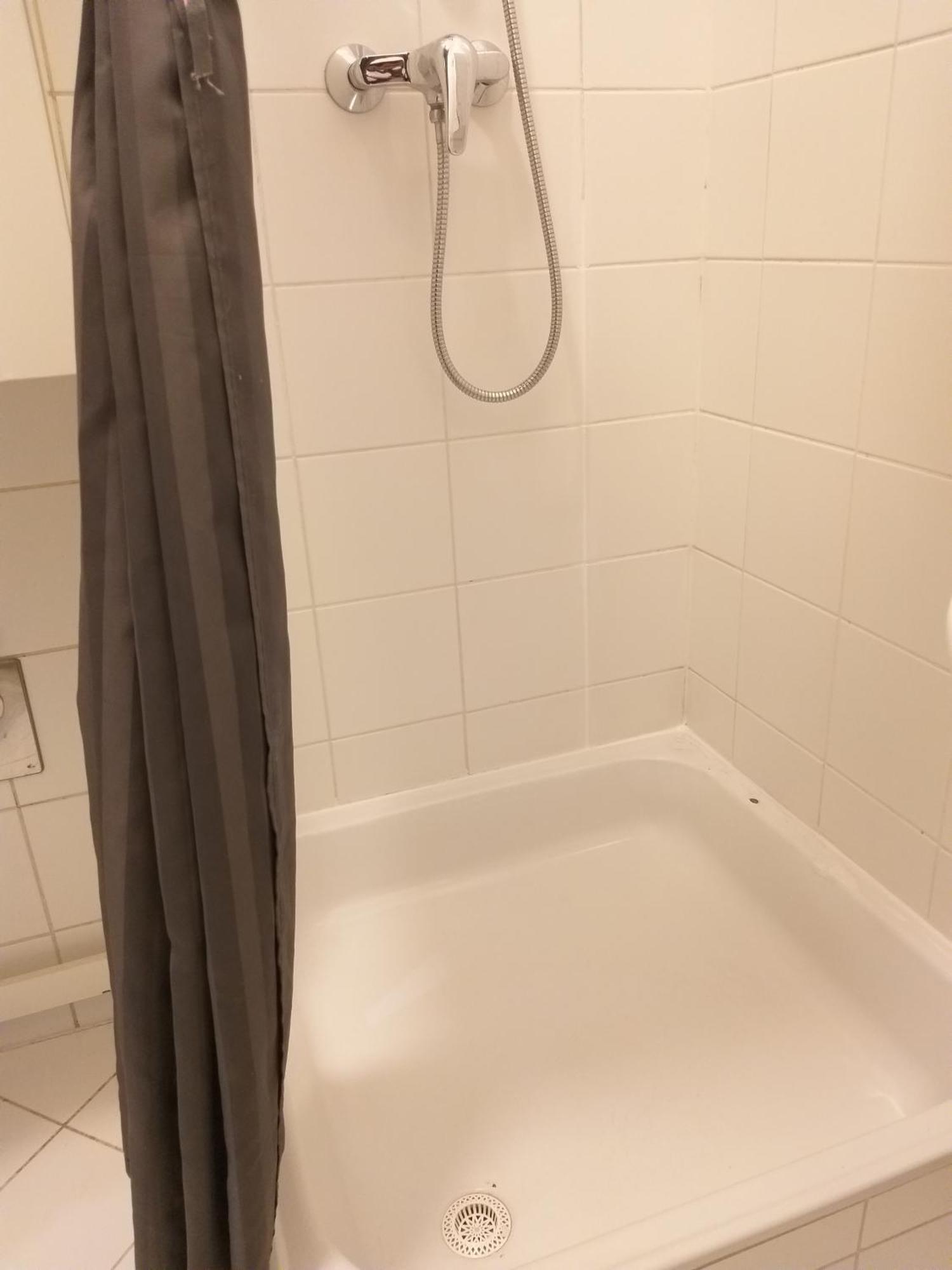 Beautiful 1br Comfortable Design - Located Apartmán